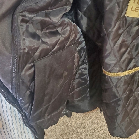 Tennessee Leather motorcycle jacket - Picture 2 of 5